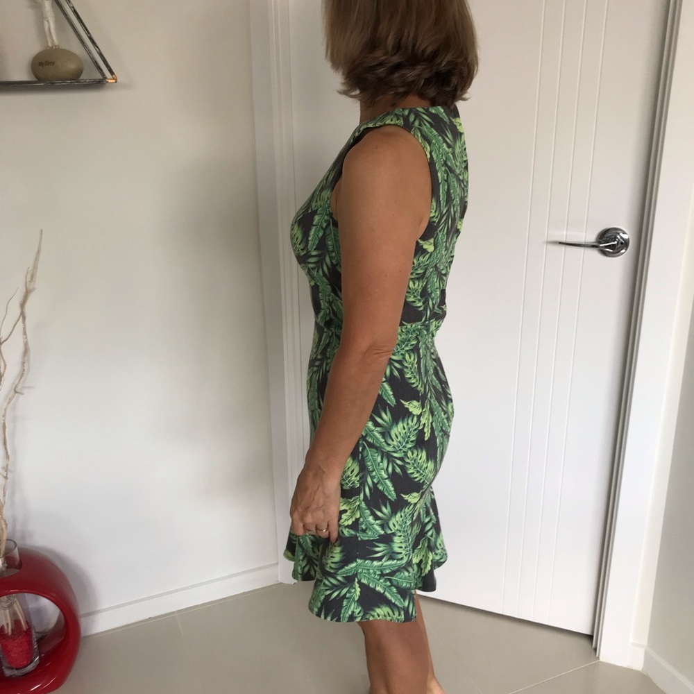 Honey& beau size 8 dress👒Make me an offer 👒 - Picture 2 of 5
